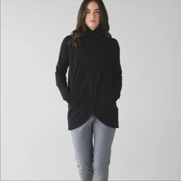 Lululemon Athletica That’s a Wrap Jacket - Picture 1 of 14